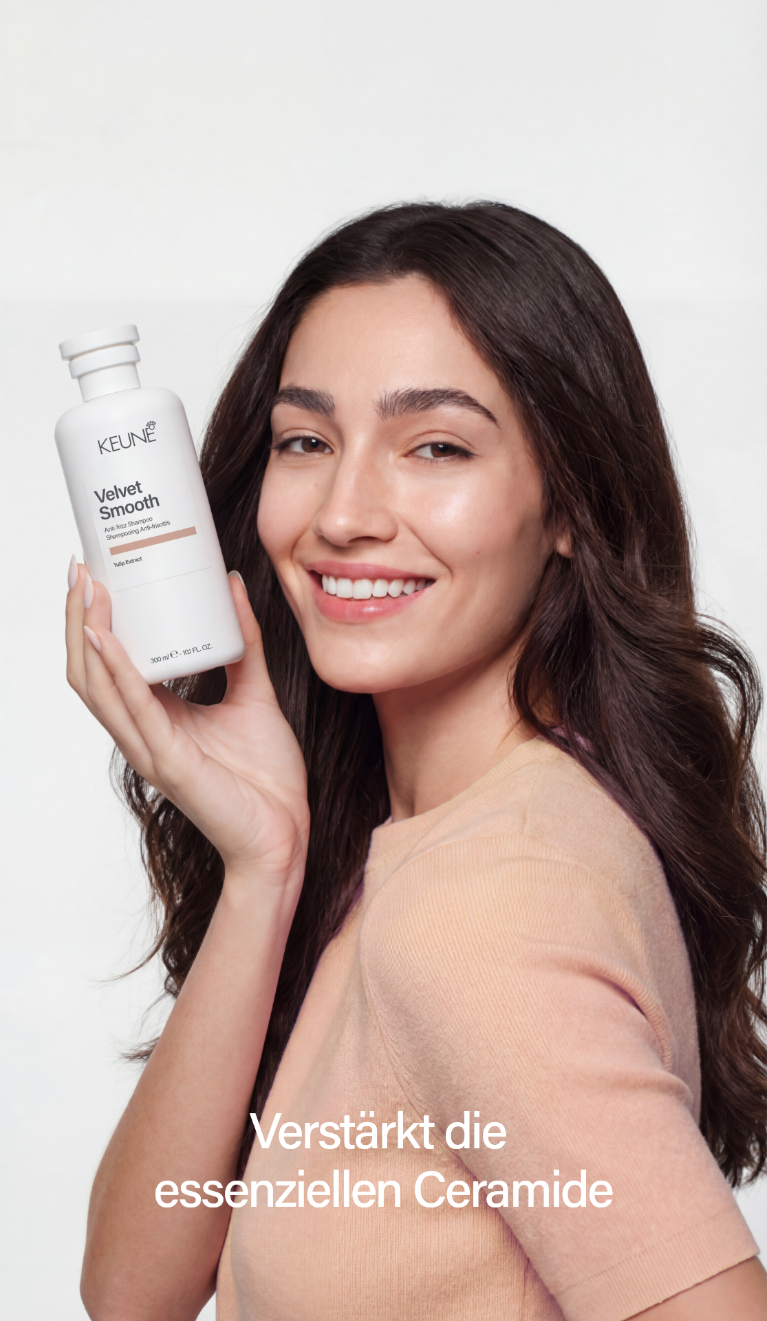 Velvet Smooth Maske von Keune: Erreiche glattes, seidiges Haar mit Biomimetischen Lipiden und Tulpenextrakt. Stärkt Dein Haar und beseitigt Frizz mit perfekter Haarmaske.